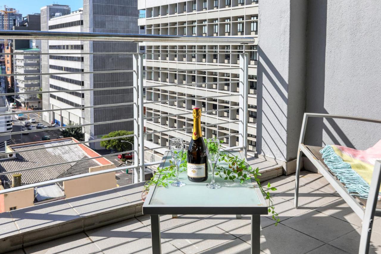 Backup-Powered Colourfull City Balcony Apartment Cape Town Exterior foto